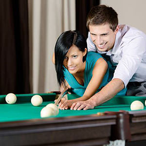 bigstock-Man-teaching-girl-to-play-bill-50977784