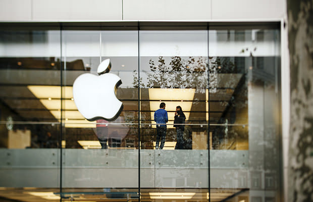 bigstock-Apple-Store-In-Germany-Frankf-63043516