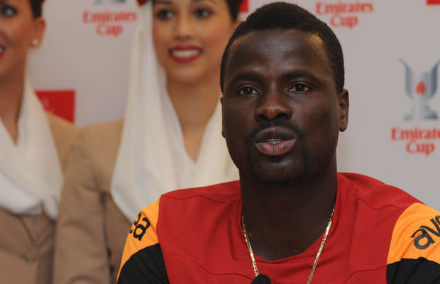 Eboue-Praying-For-An-Arsenal-Return